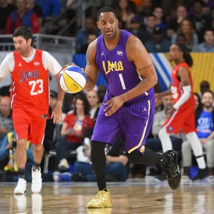 一个重新审 一个重新审