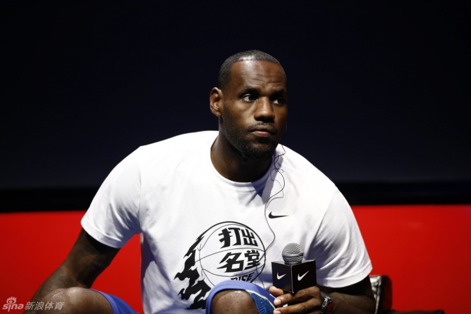 边路大举前 边路大举前